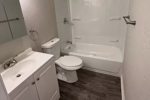 Flats South bathroom